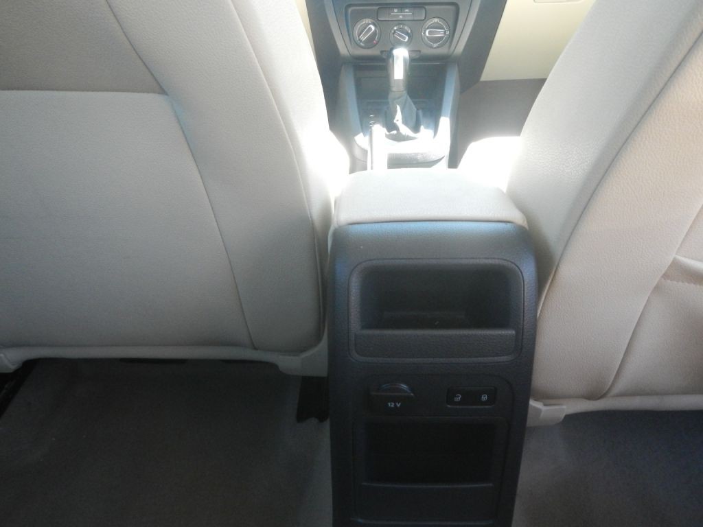 2011 Volkswagen Jetta Image 22