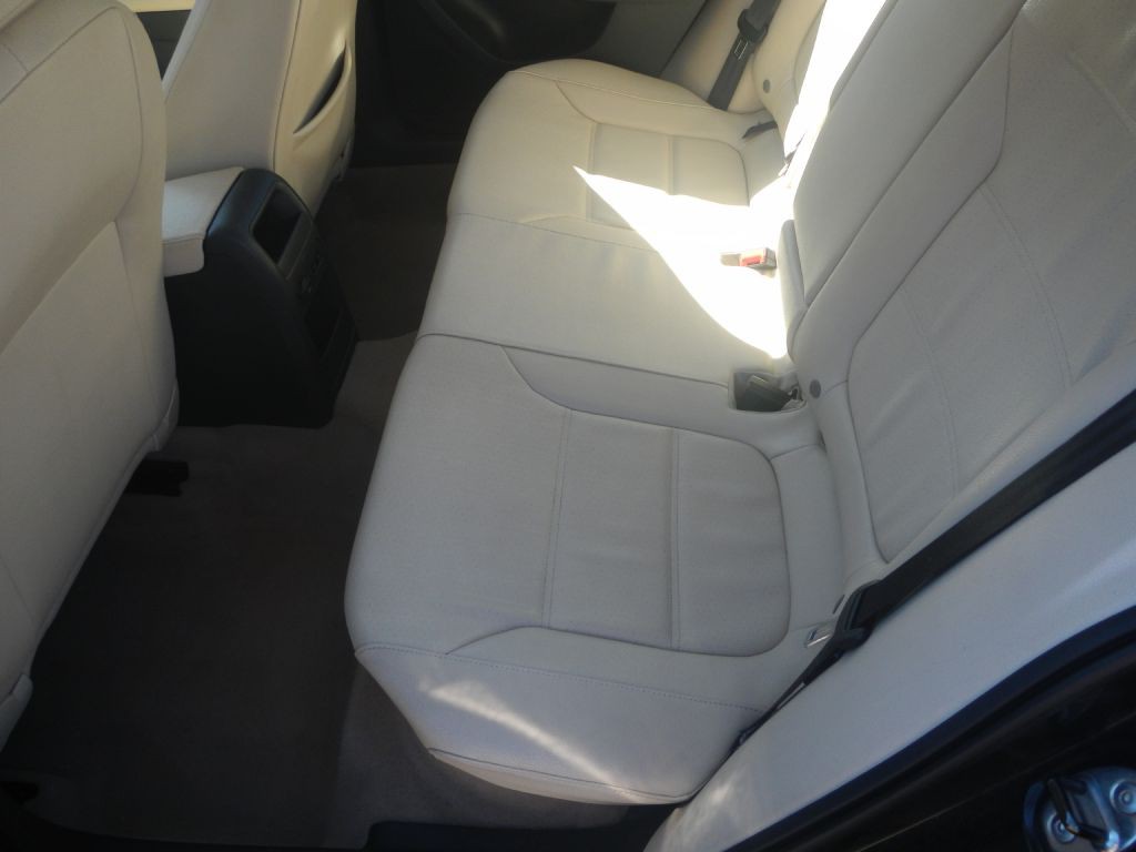 2011 Volkswagen Jetta Image 33