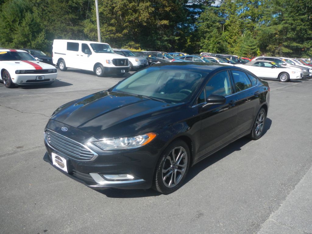 2017 Ford Fusion Image 2