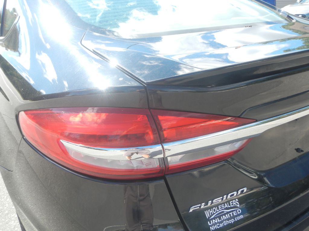 2017 Ford Fusion Image 16