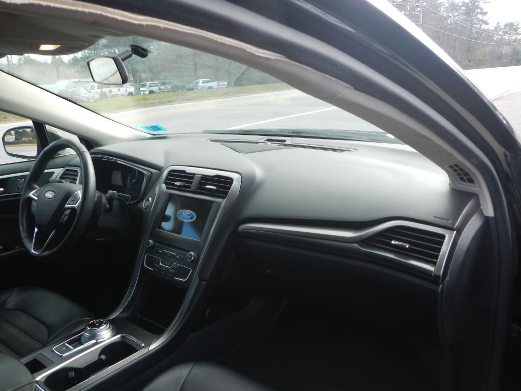 2017 Ford Fusion Image 4