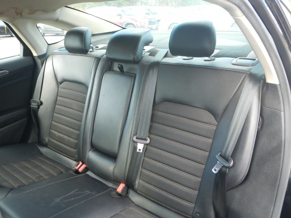 2017 Ford Fusion Image 8