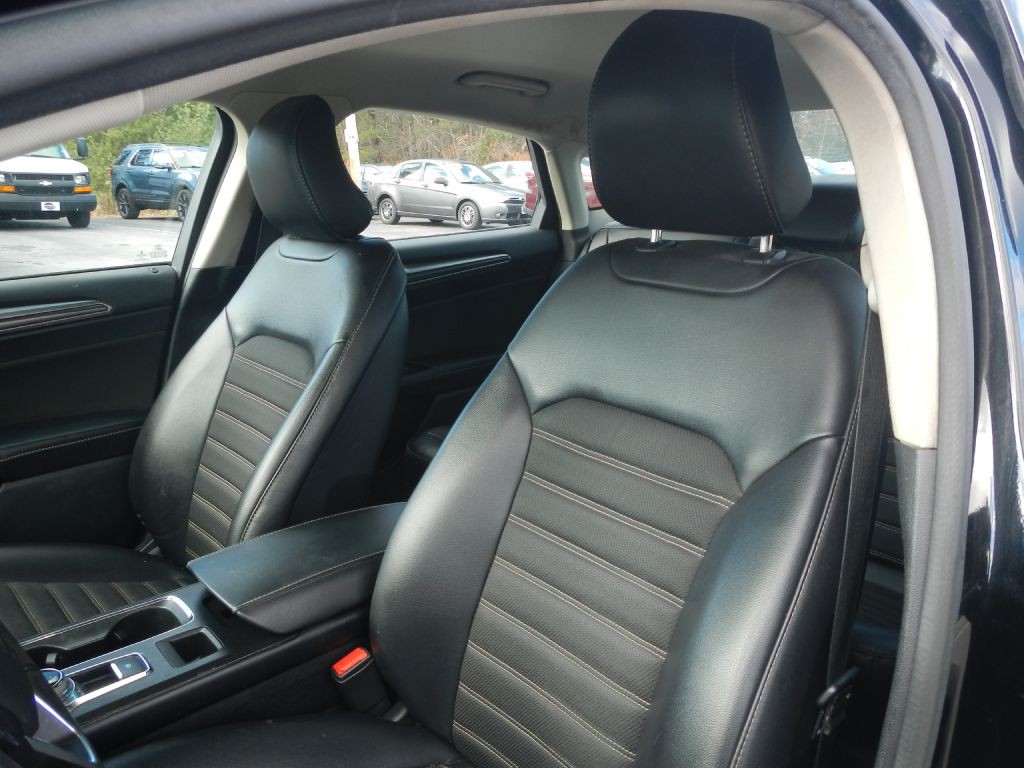 2017 Ford Fusion Image 9