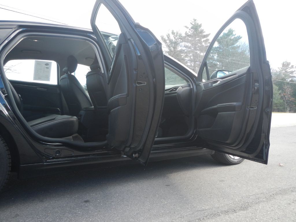 2017 Ford Fusion Image 13