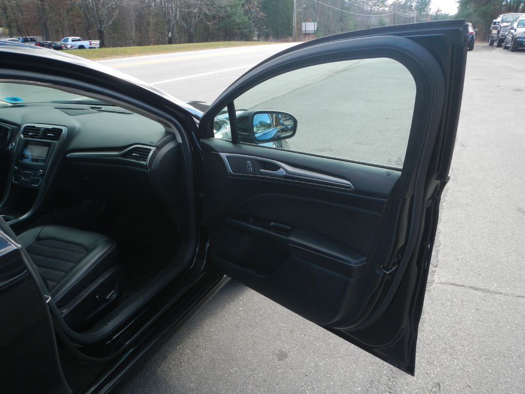 2017 Ford Fusion Image 14