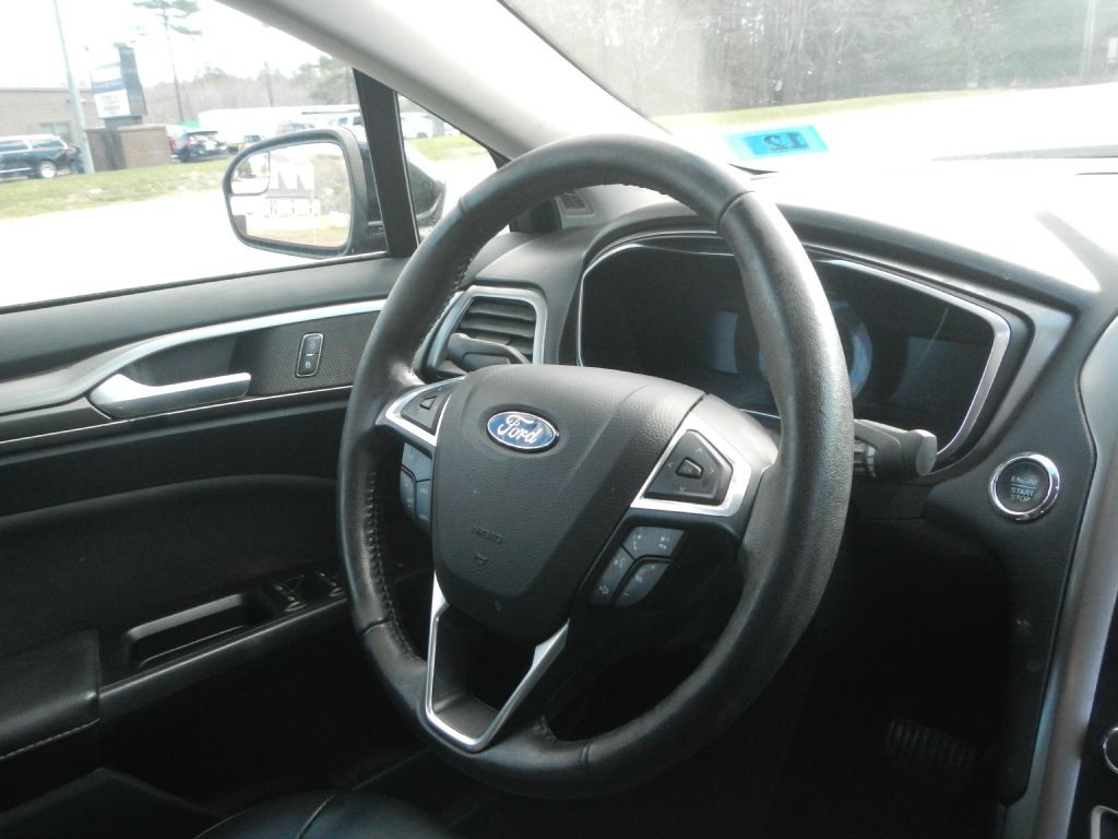 2017 Ford Fusion Image 15