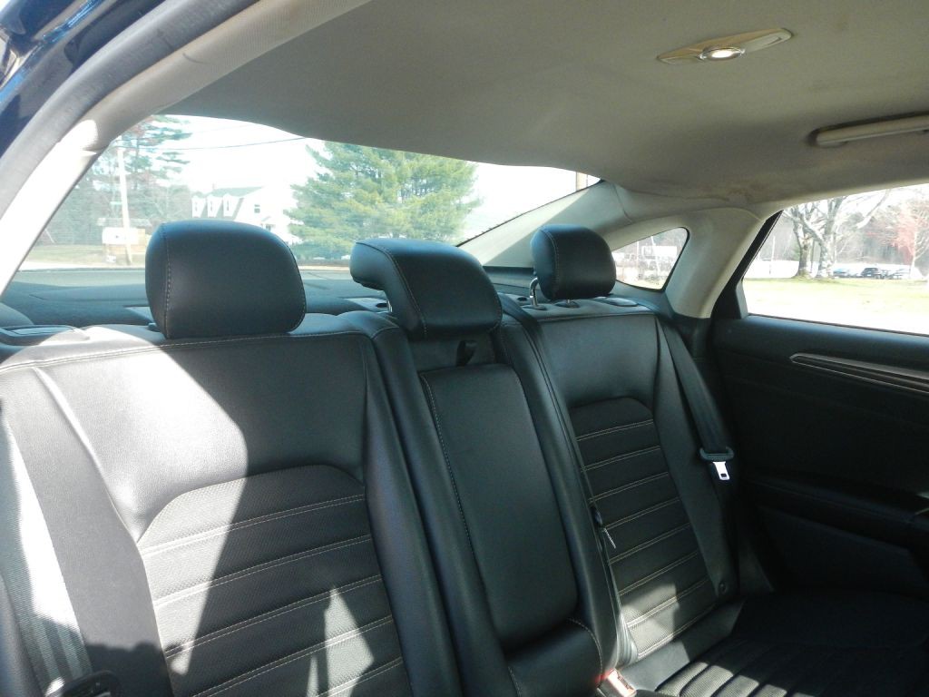 2017 Ford Fusion Image 22