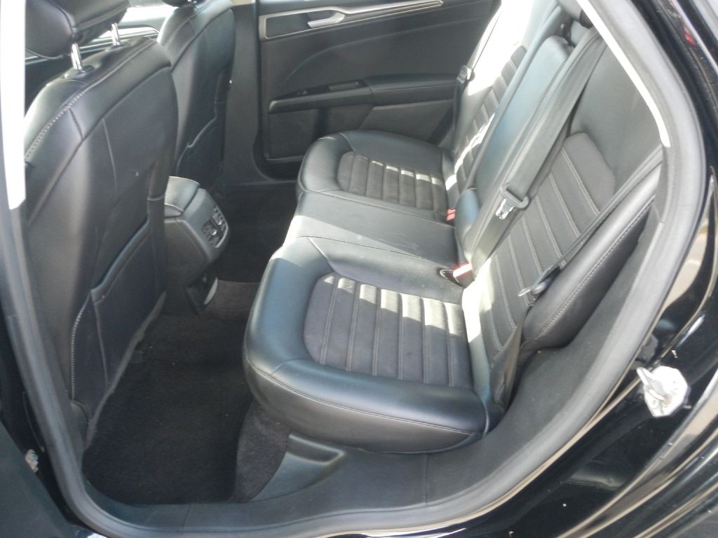 2017 Ford Fusion Image 29