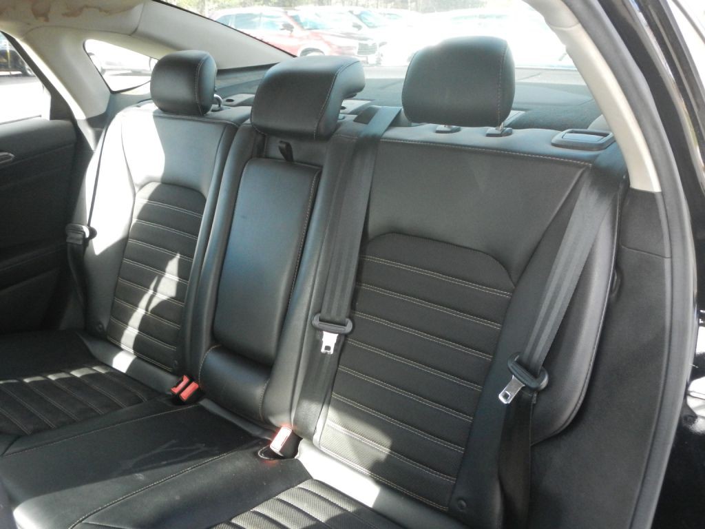 2017 Ford Fusion Image 30