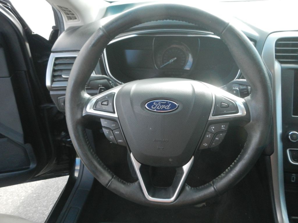 2017 Ford Fusion Image 36