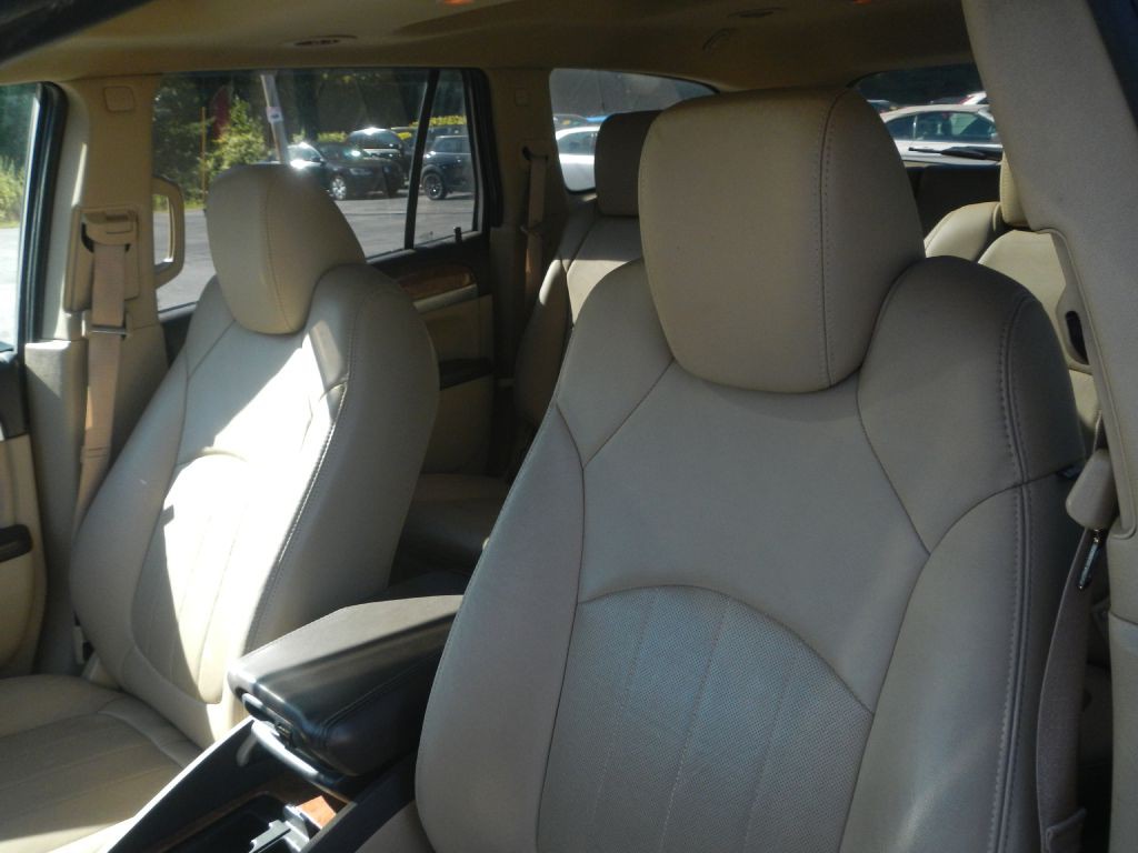 2012 Buick Enclave Image 4