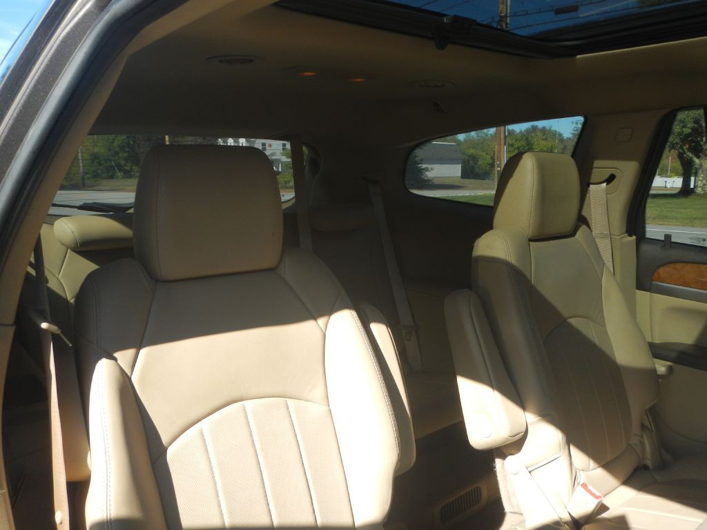 2012 Buick Enclave Image 10