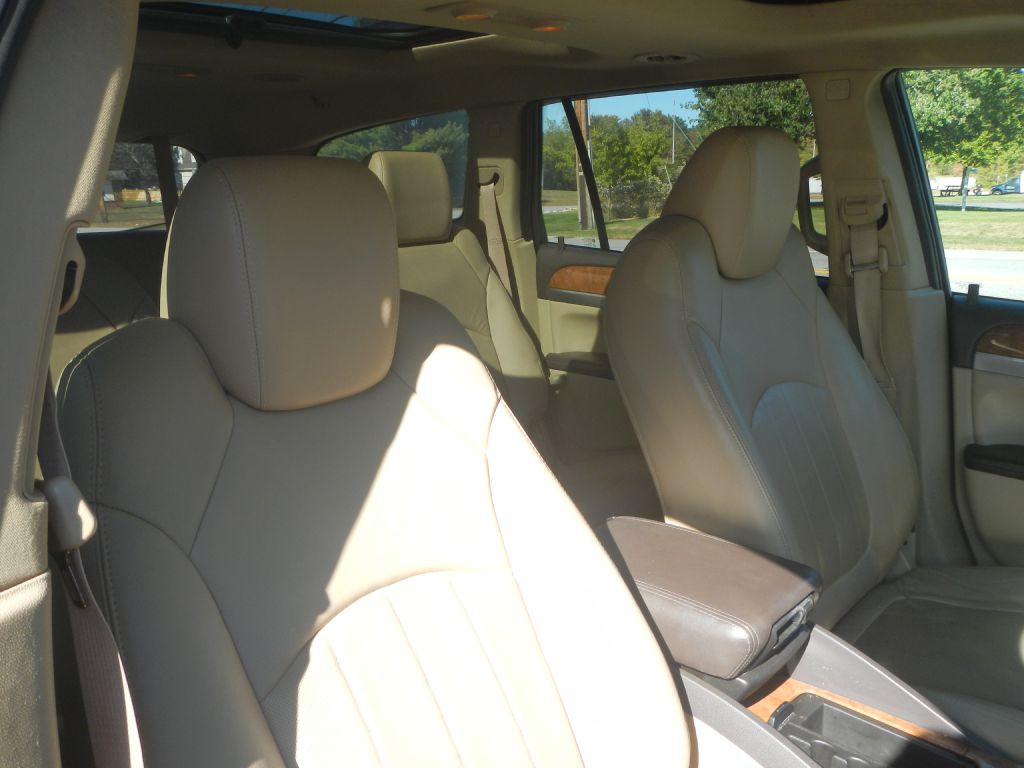 2012 Buick Enclave Image 11