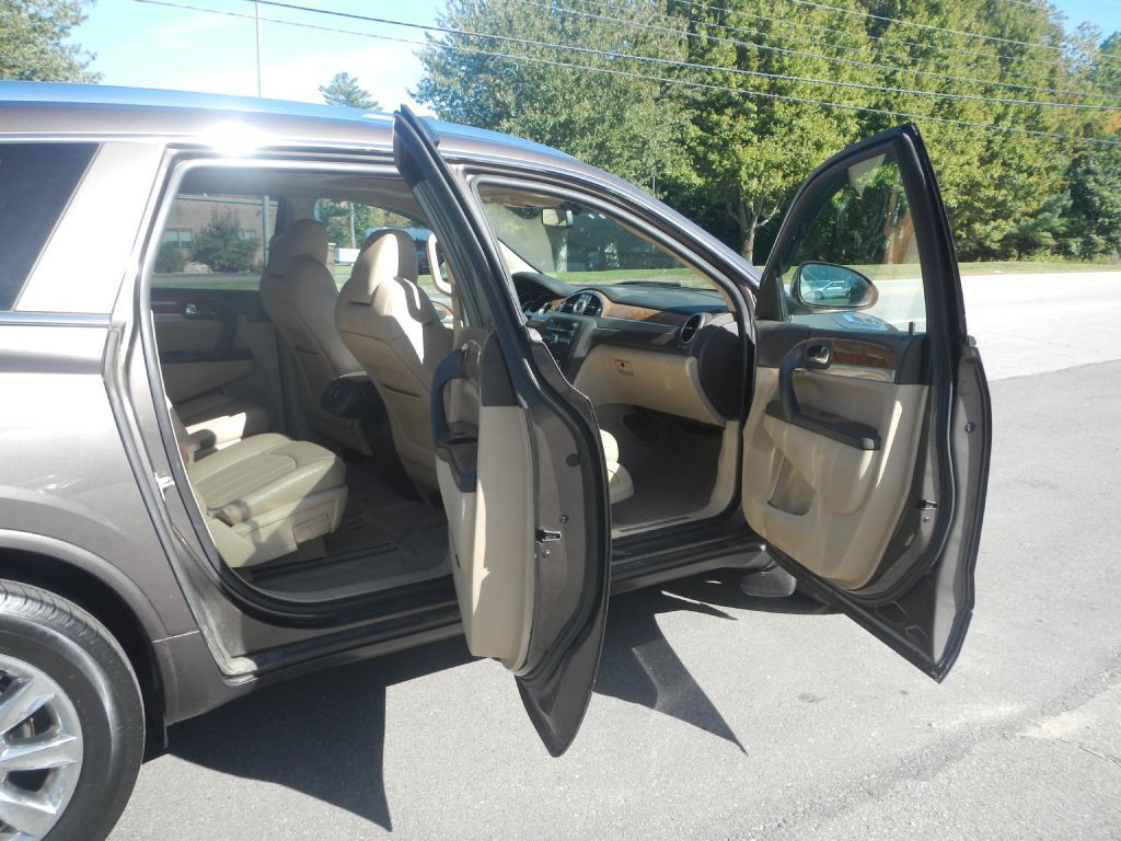 2012 Buick Enclave Image 17
