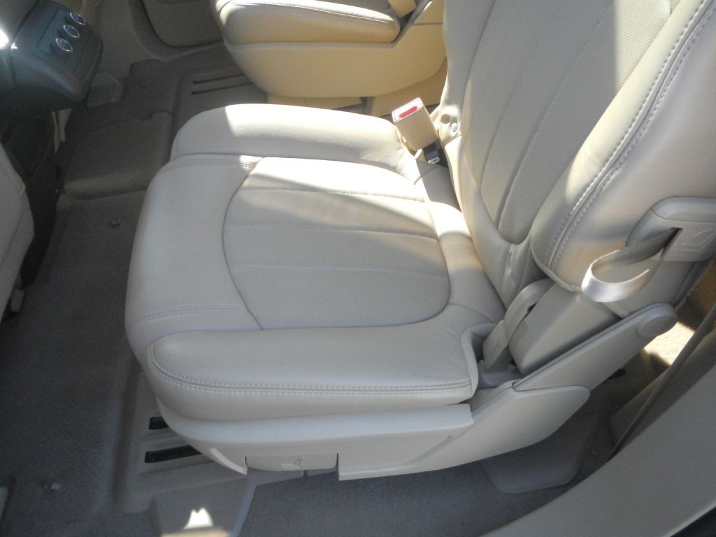 2012 Buick Enclave Image 43