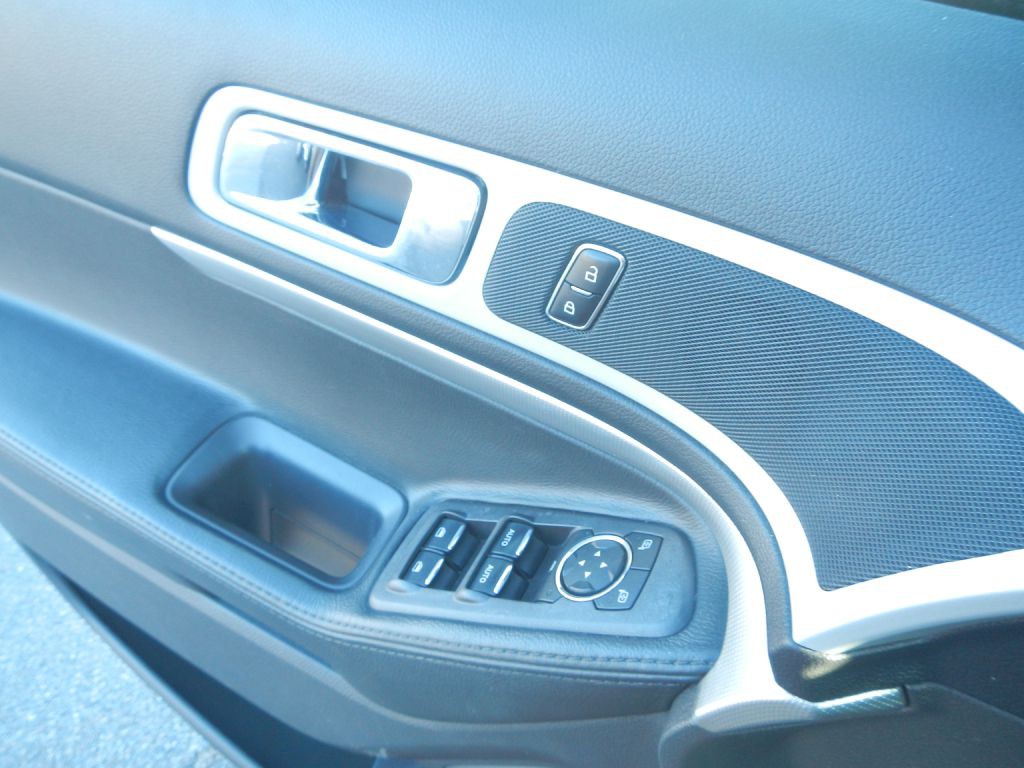 2014 Ford Explorer Image 11