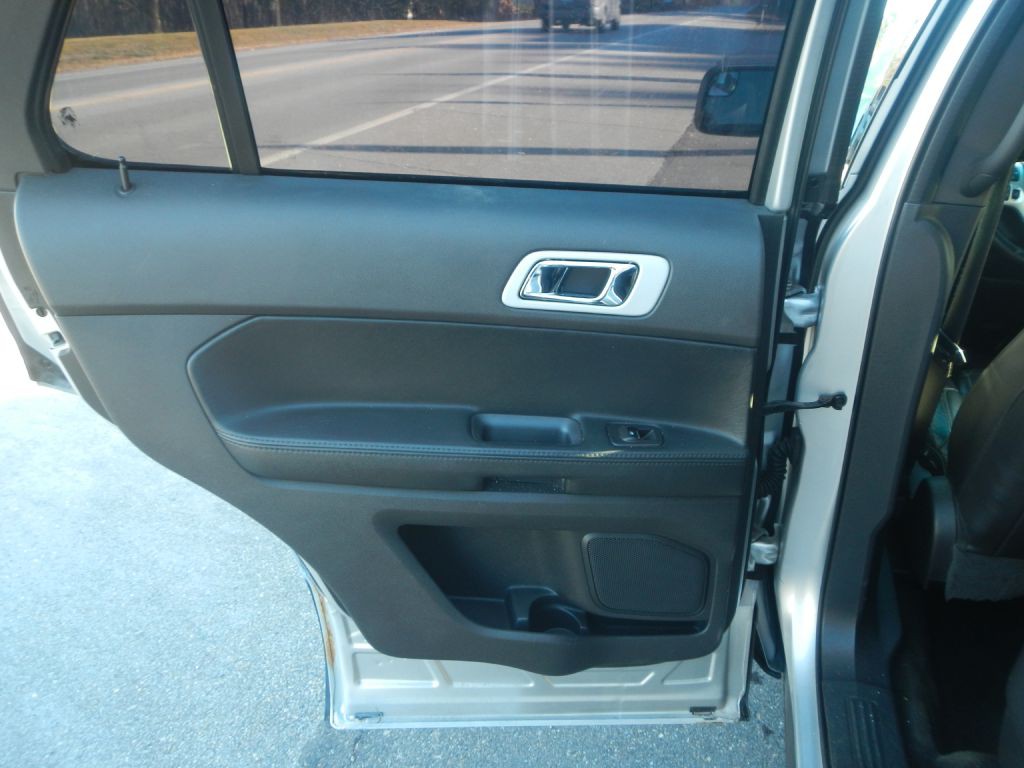 2014 Ford Explorer Image 18