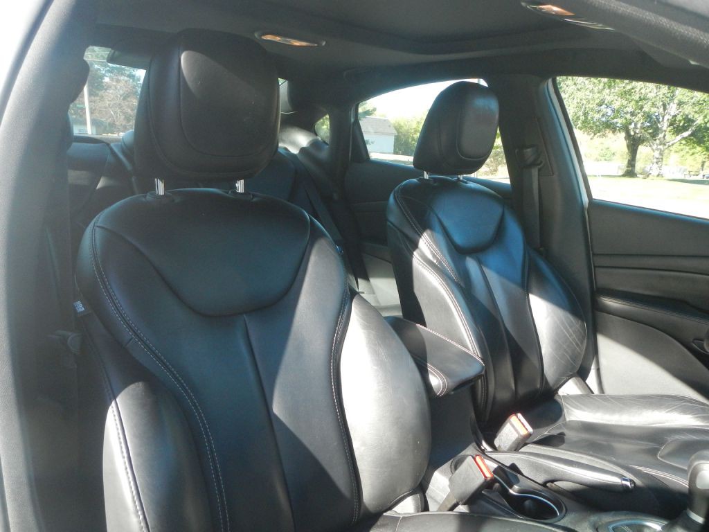 2013 Dodge Dart Image 19