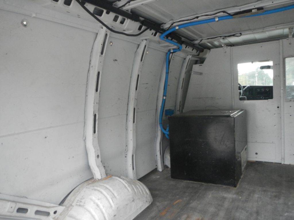 2015 Chevrolet Express Image 33