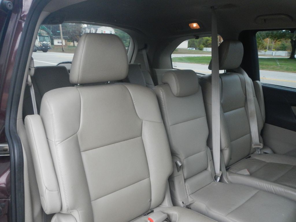 2015 Honda Odyssey Image 5
