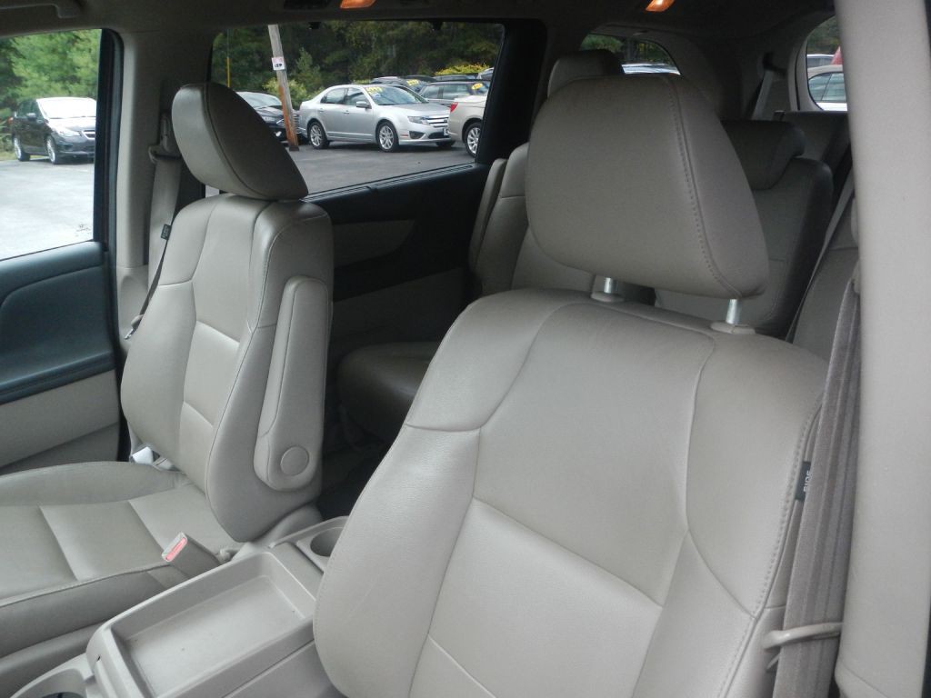 2015 Honda Odyssey Image 11