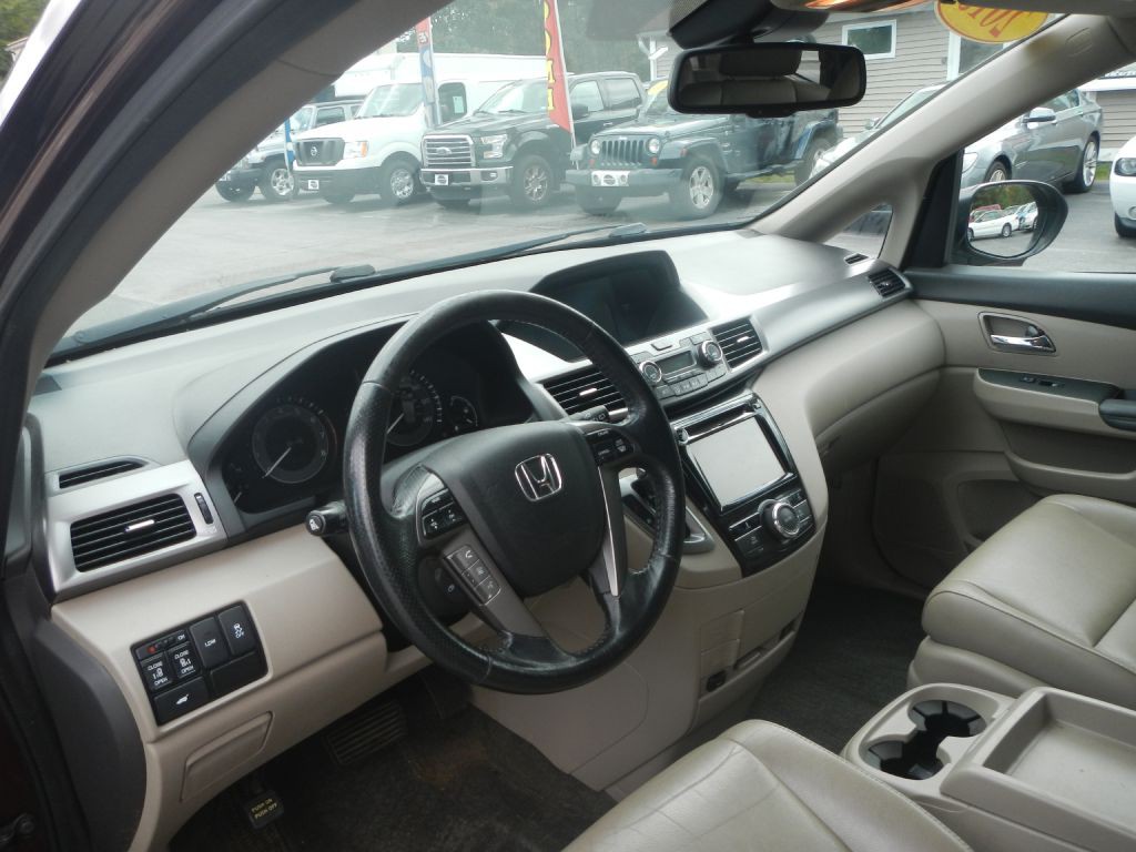 2015 Honda Odyssey Image 12