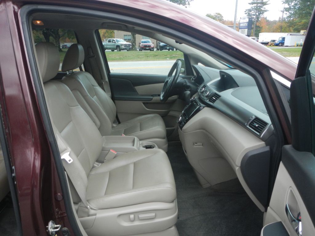 2015 Honda Odyssey Image 15