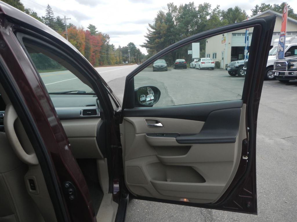 2015 Honda Odyssey Image 17
