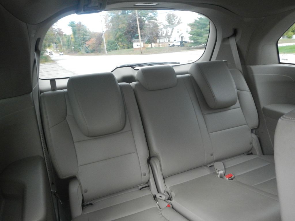 2015 Honda Odyssey Image 30
