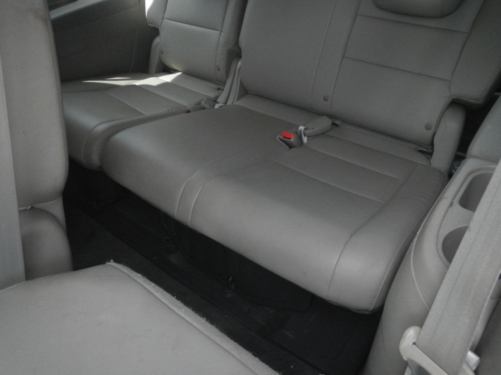 2015 Honda Odyssey Image 38