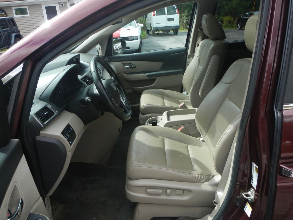 2015 Honda Odyssey Image 45