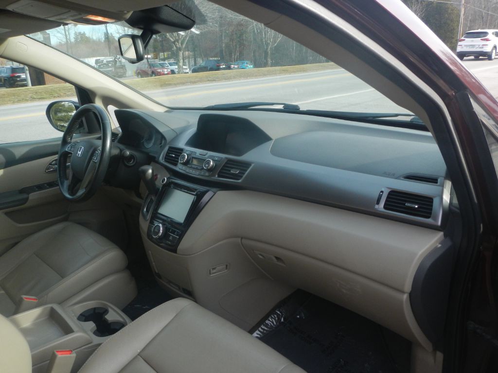2015 Honda Odyssey Image 3