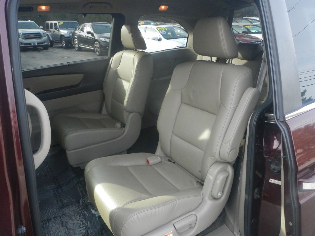 2015 Honda Odyssey Image 44