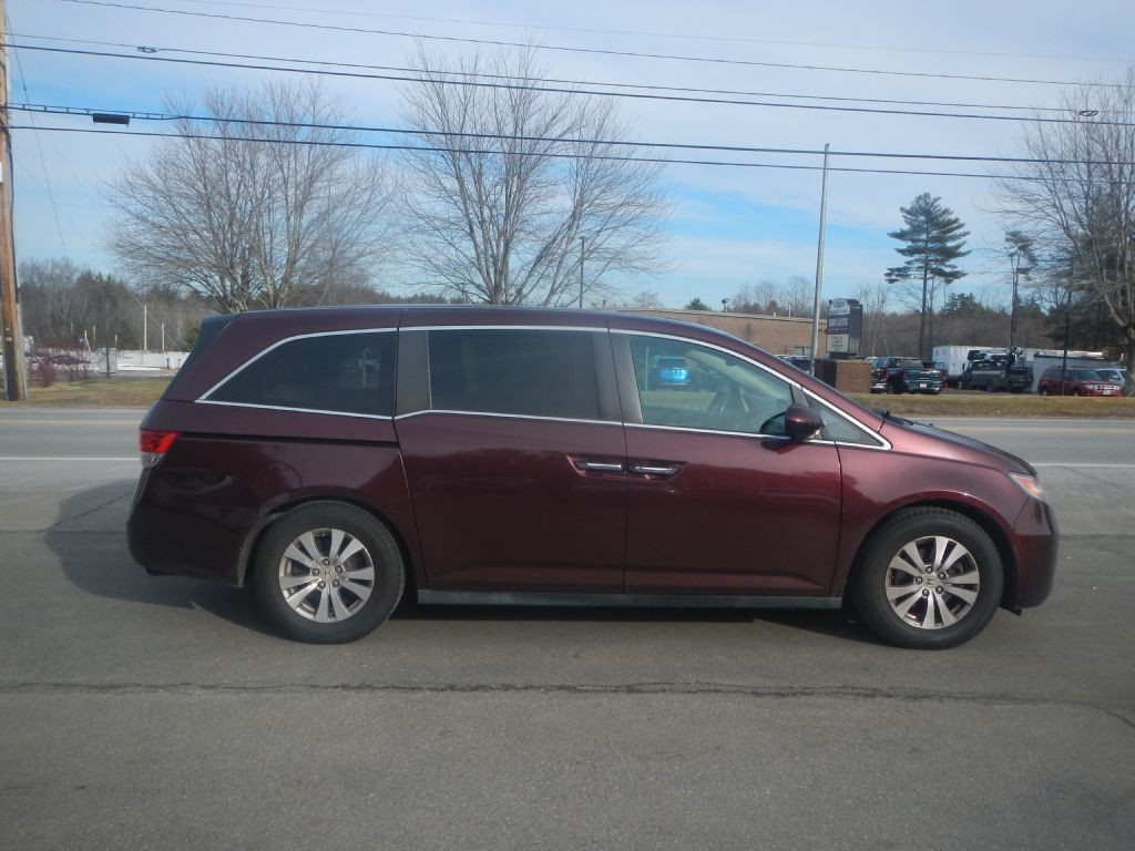 2015 Honda Odyssey Image 2