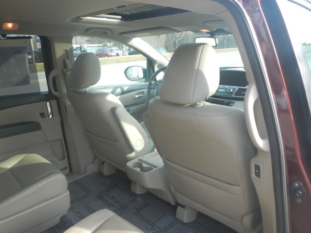 2015 Honda Odyssey Image 28