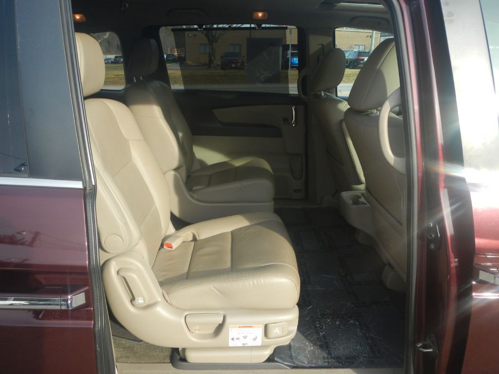 2015 Honda Odyssey Image 34