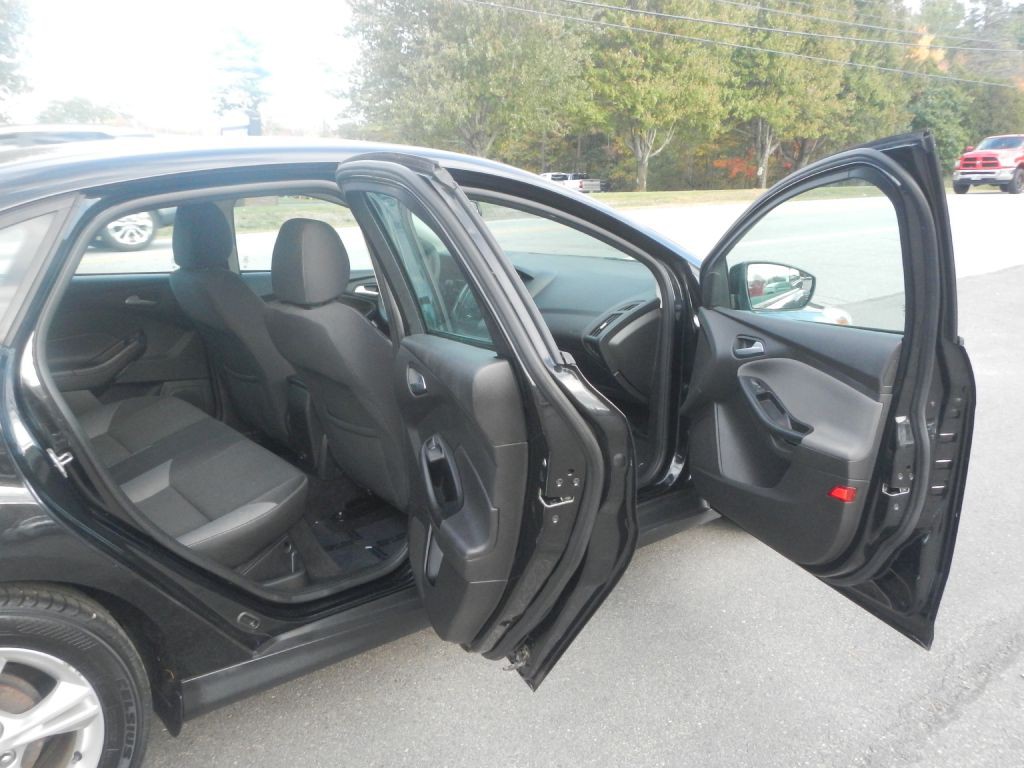 2014 Ford Focus Image 16