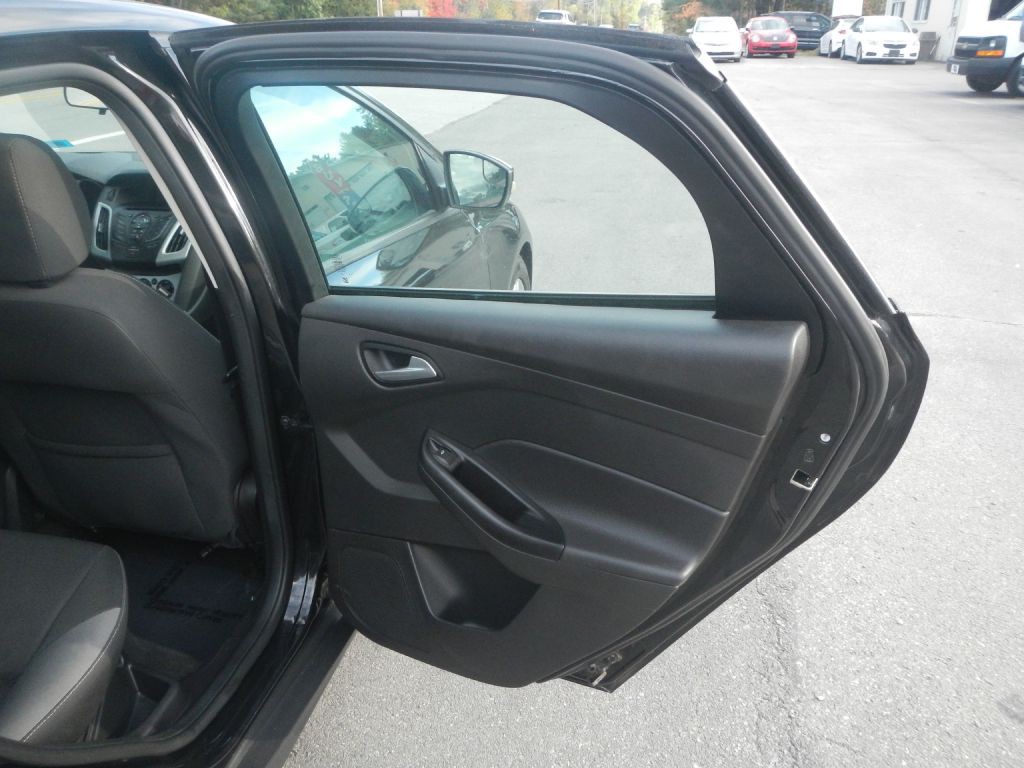 2014 Ford Focus Image 27