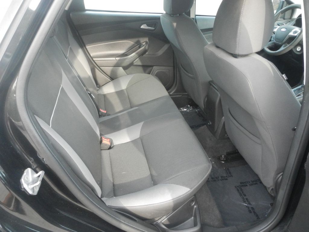 2014 Ford Focus Image 28