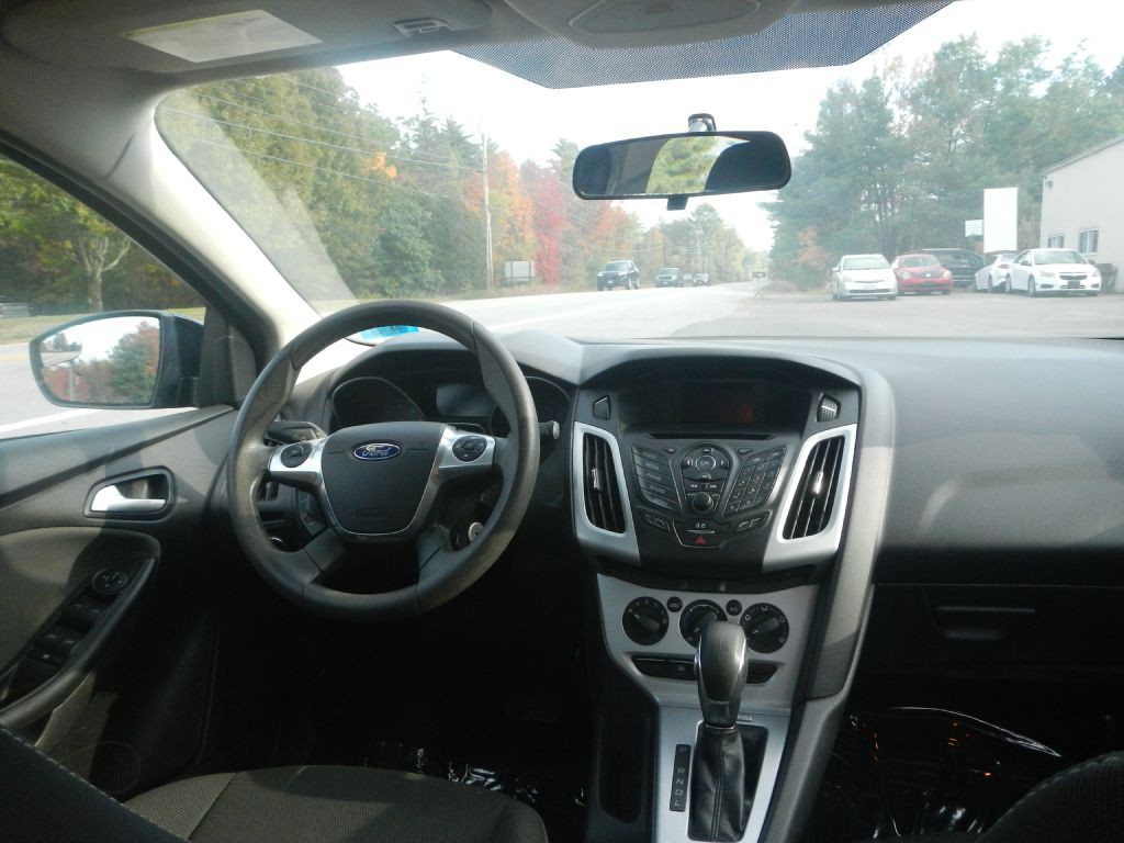 2014 Ford Focus Image 30