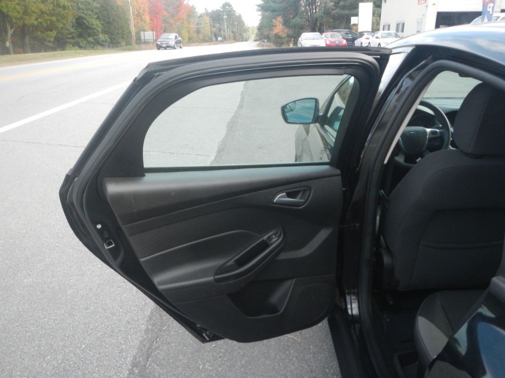 2014 Ford Focus Image 40