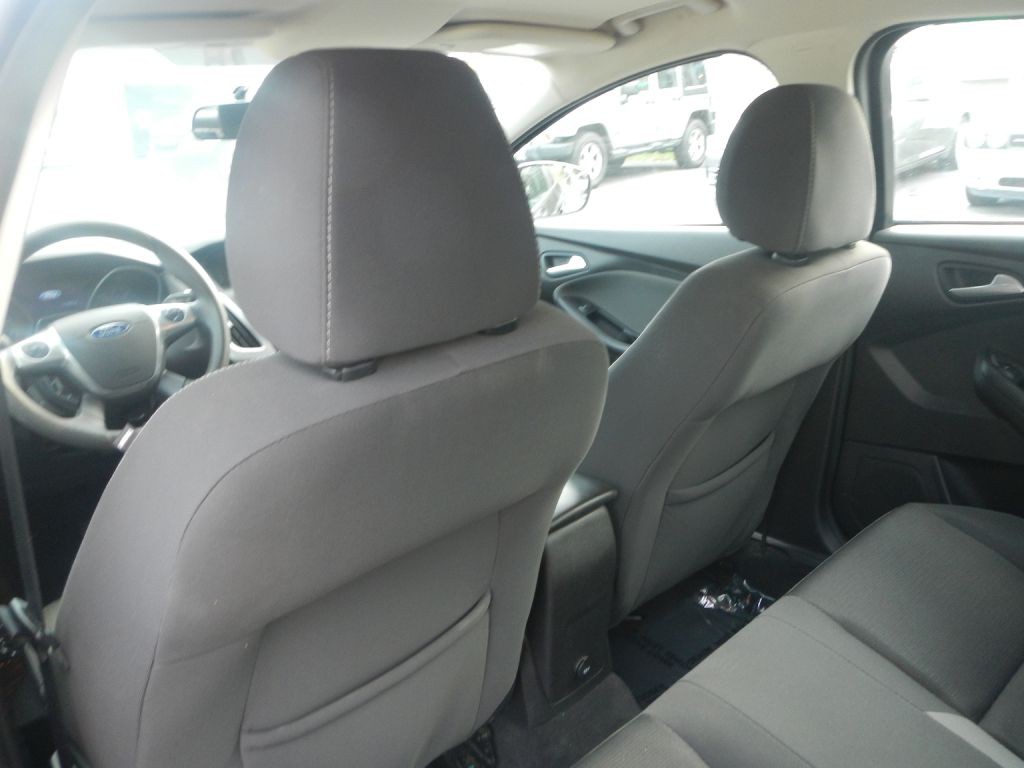 2014 Ford Focus Image 43