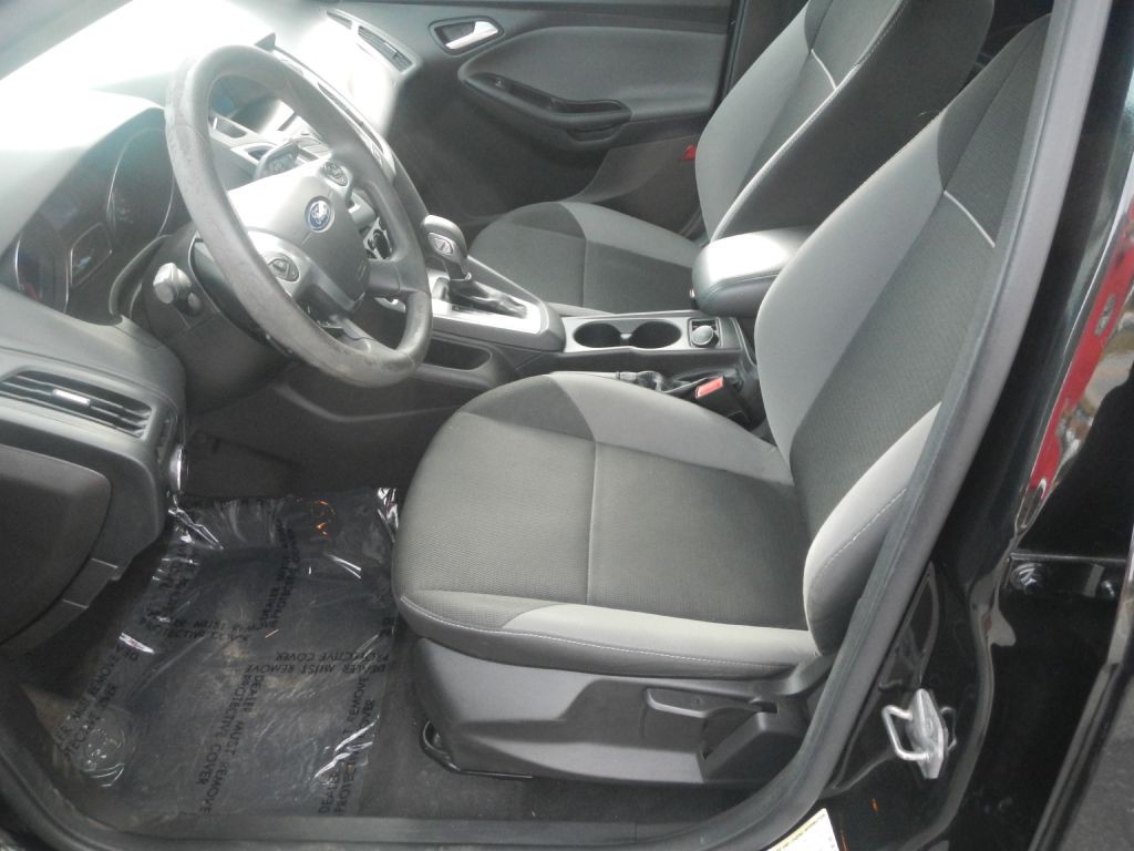 2014 Ford Focus Image 48