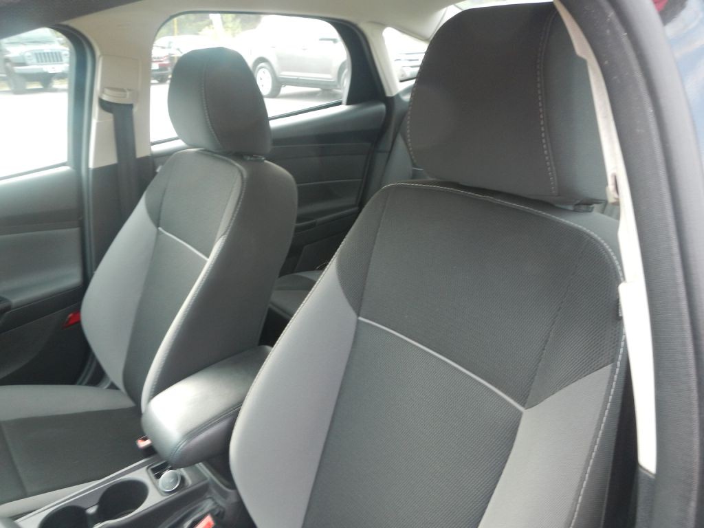 2014 Ford Focus Image 49