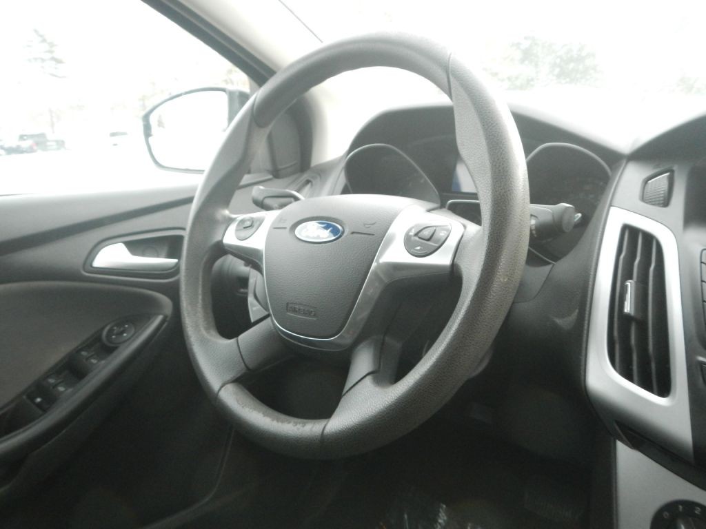 2014 Ford Focus Image 21