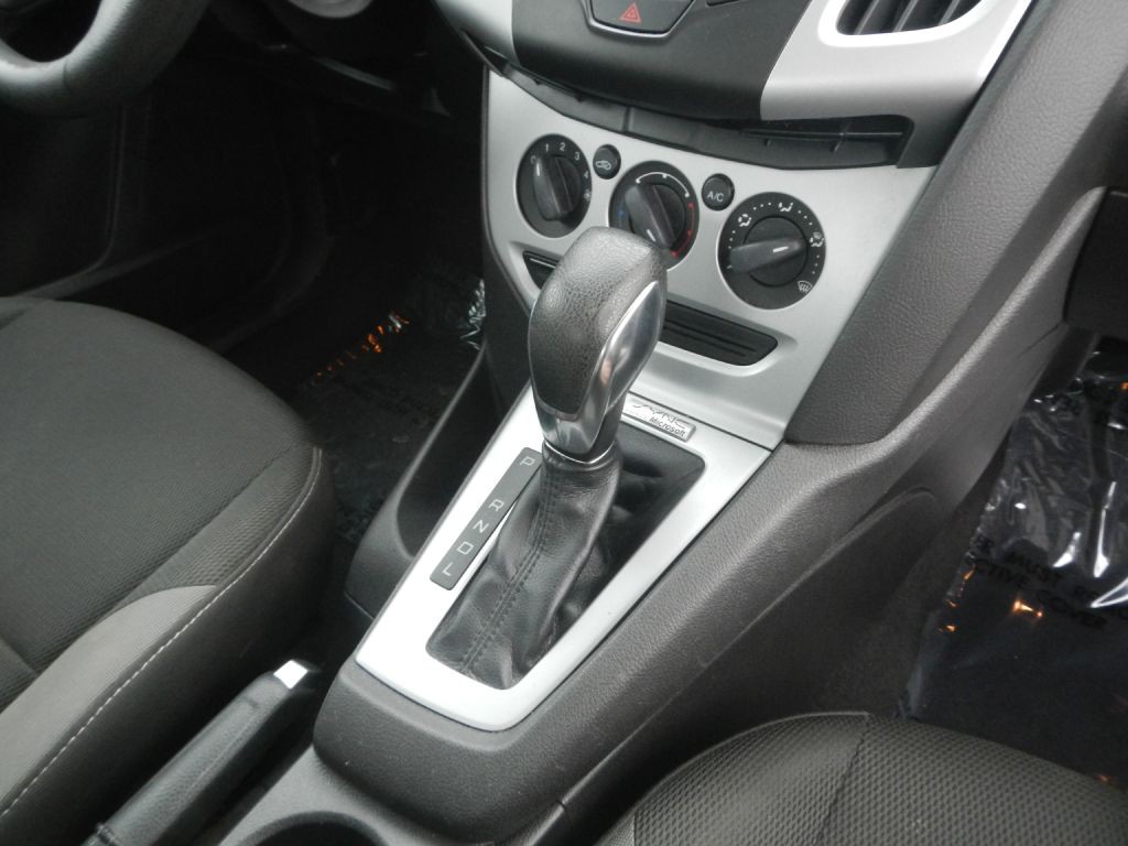 2014 Ford Focus Image 23