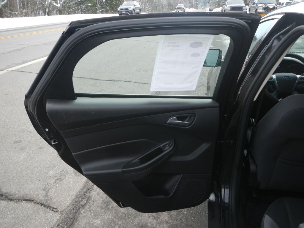 2014 Ford Focus Image 39