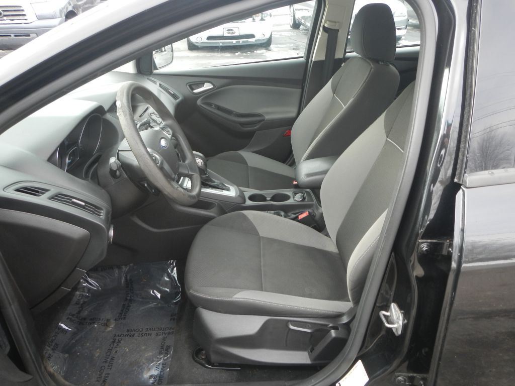 2014 Ford Focus Image 46