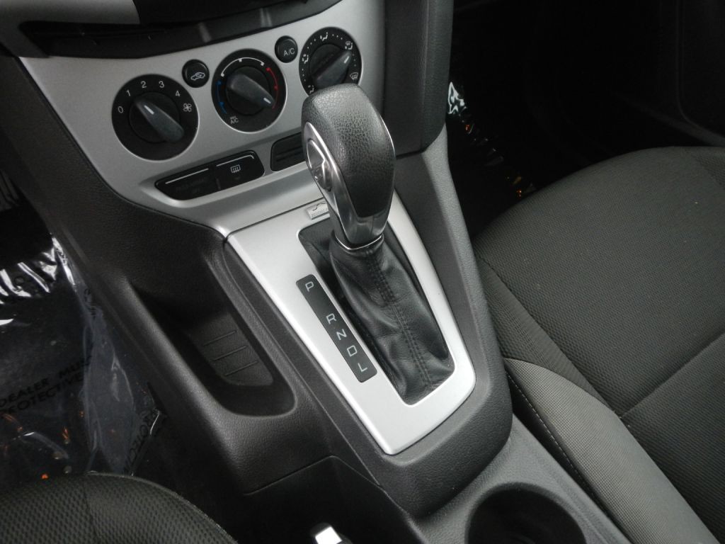 2014 Ford Focus Image 51