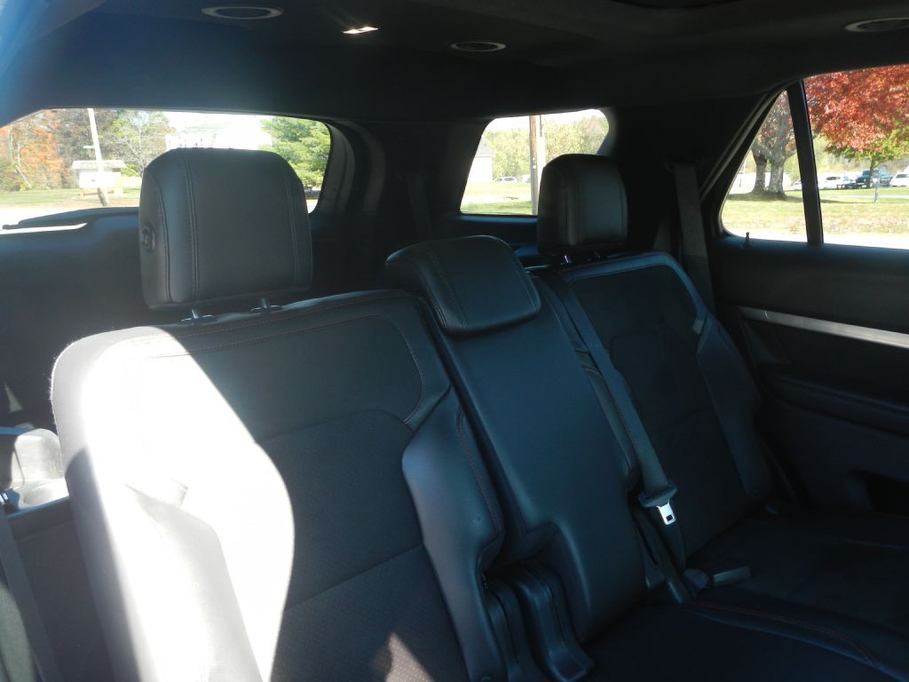 2018 Ford Explorer Image 8